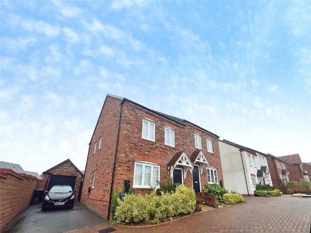 House for sale in Radford Semele, Warwick