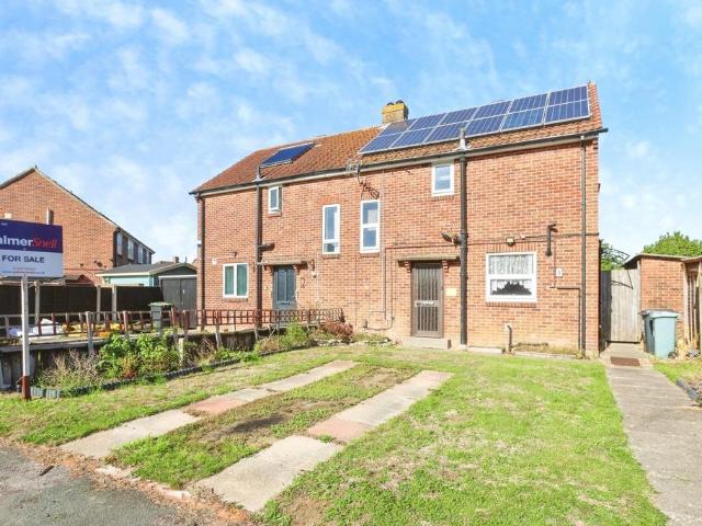 House for sale in Throop, Bournemouth