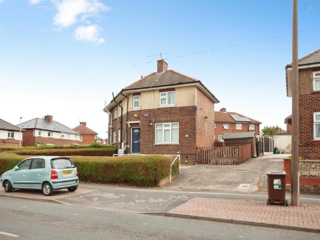 House for sale in Clifton, South Yorkshire