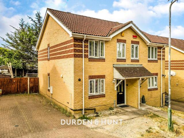House for sale in London Borough of Havering, Greater London
