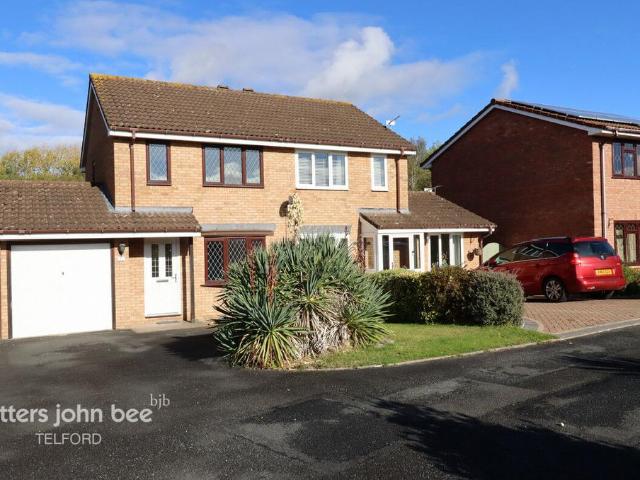 House for sale in Leegomery