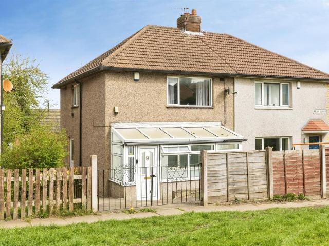 House for sale in Baildon, West Yorkshire