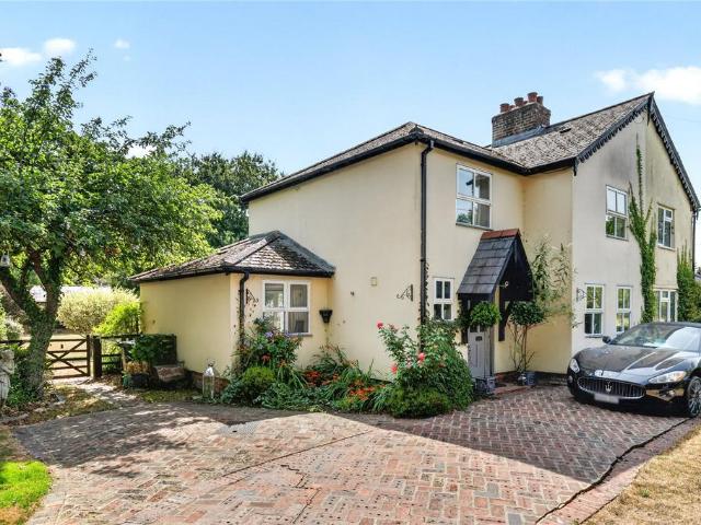 House for sale in Winkfield Street, Warfield
