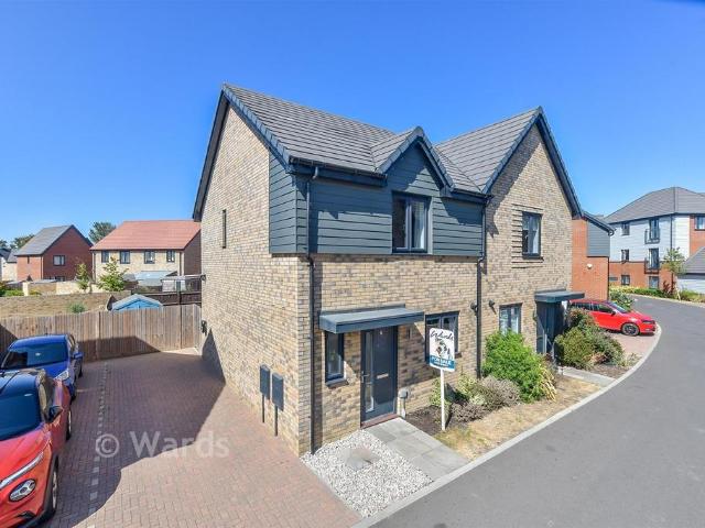 House for sale in Oad Street, Kent