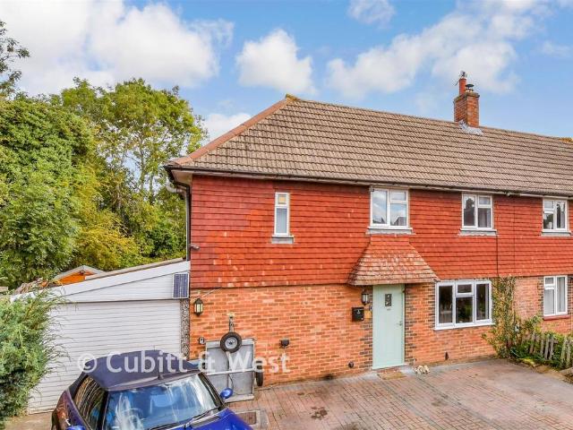House for sale in Pachesham Park, Surrey