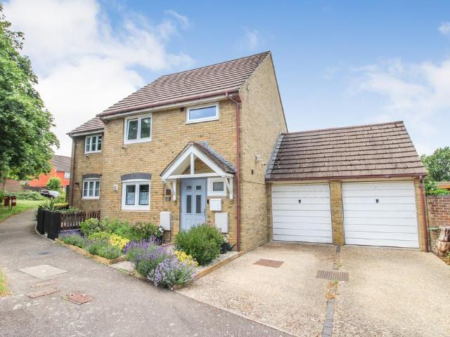 House for sale in Broadfield, Glynde