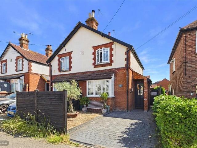 House for sale in North Bourne, Heol-las