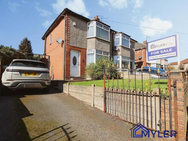 House for sale in Whiston Cross, Whiston