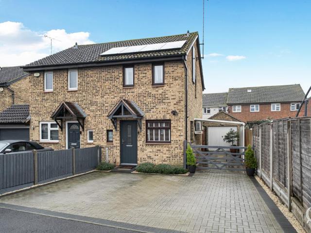 House for sale in Oad Street, Kent