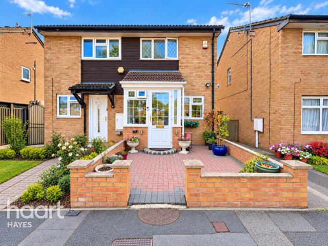 House for sale in London Borough of Hillingdon, Greater London
