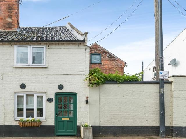 House for sale in Eastbridge, Suffolk