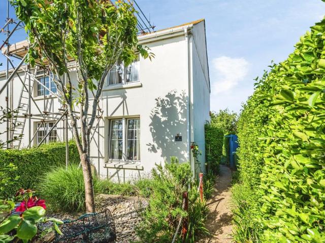 House for sale in Seaford, Iford