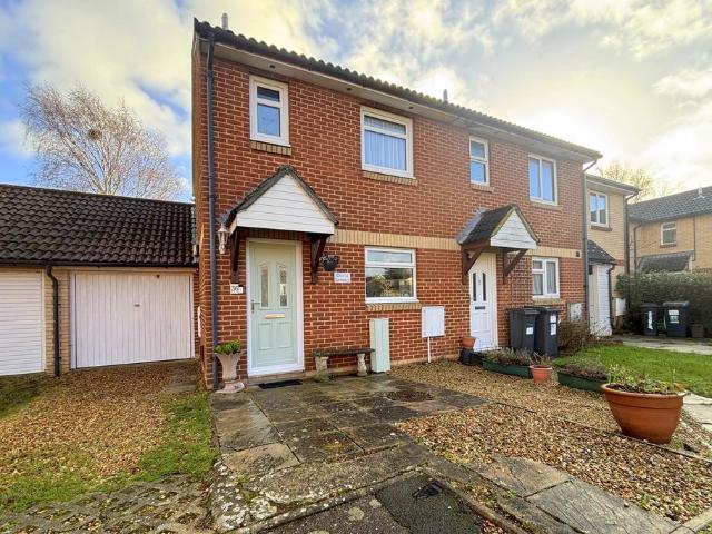 House for sale in Throop, Bournemouth
