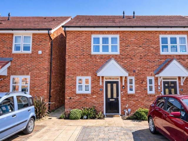 House for sale in Highcroft, Berrick Salome