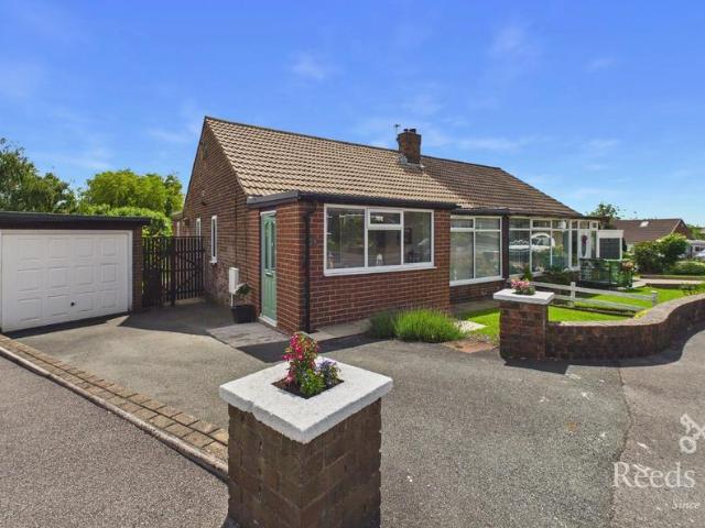 House for sale in Woodkirk, West Yorkshire