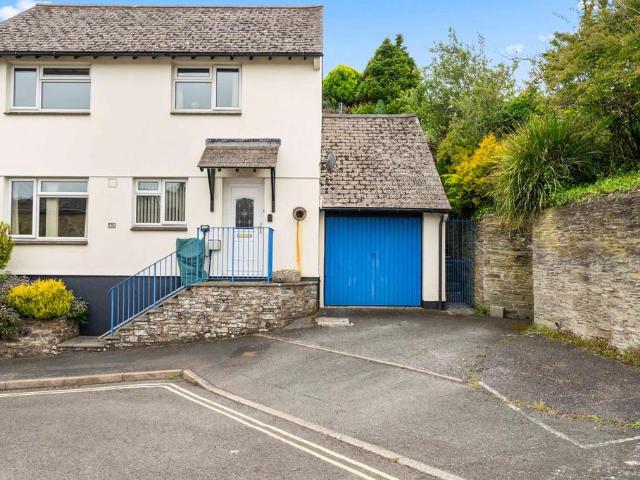 House for sale in Strode, Devon