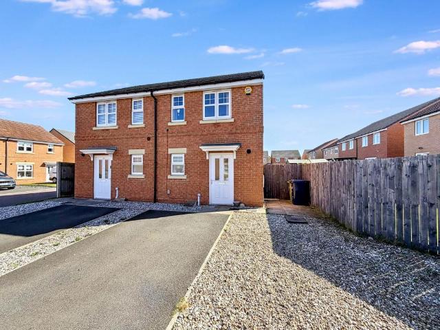 House for sale in Burnside, Fence Houses