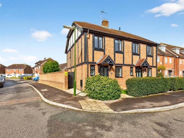 House for sale in Slaugham, Perryfields