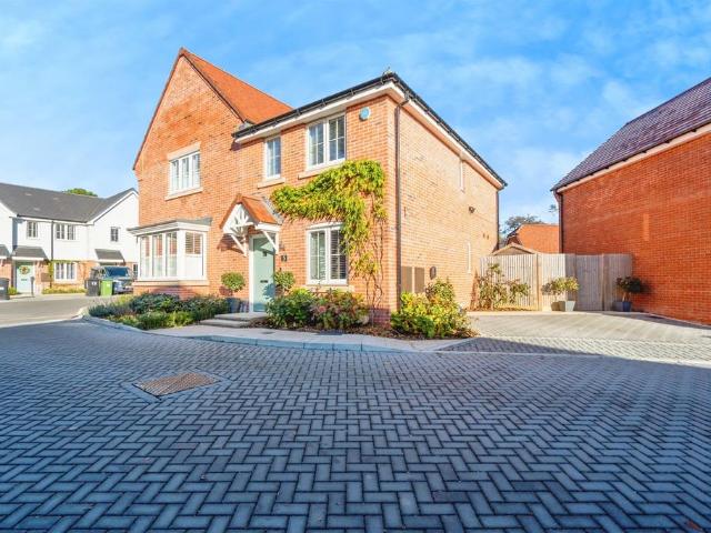 House for sale in Aldingbourne, Clapham