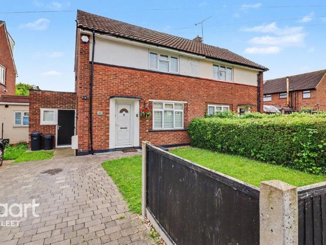 House for sale in Thundersley, Essex