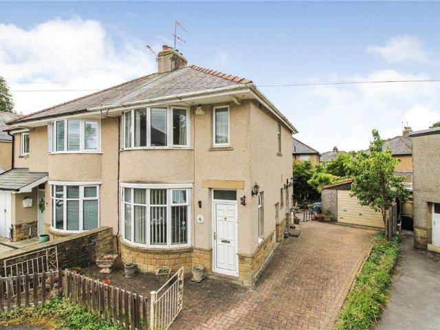 House for sale in Settle, North Yorkshire