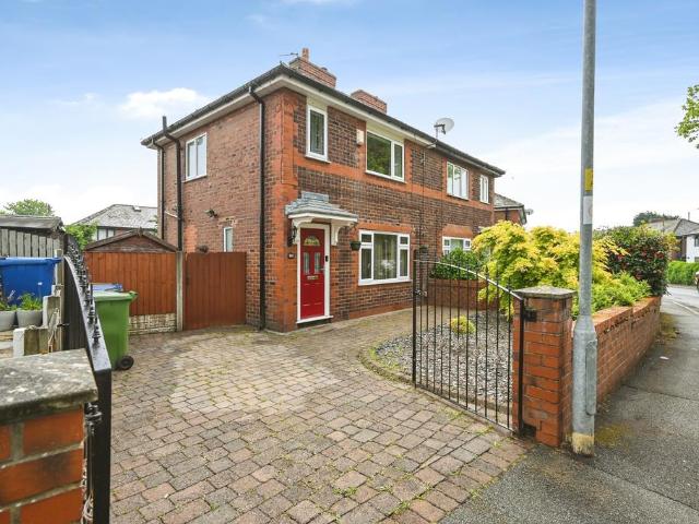 House for sale in Lamberhead Green, Wigan