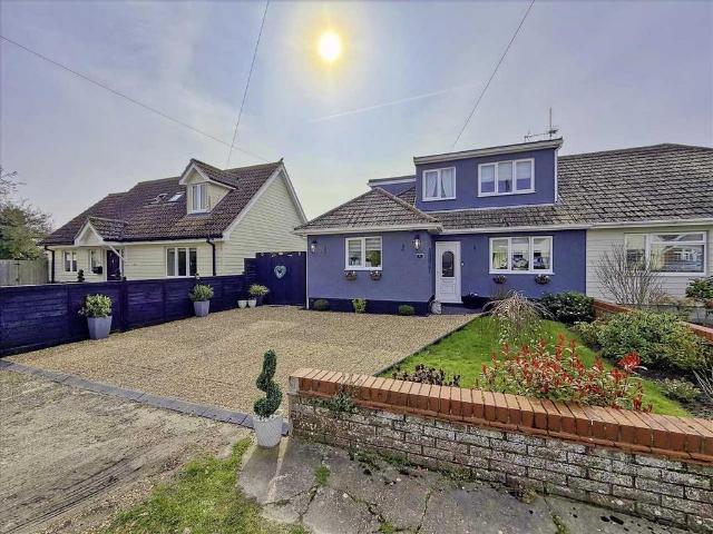 House for sale in Frinton and Walton, Dale Hill