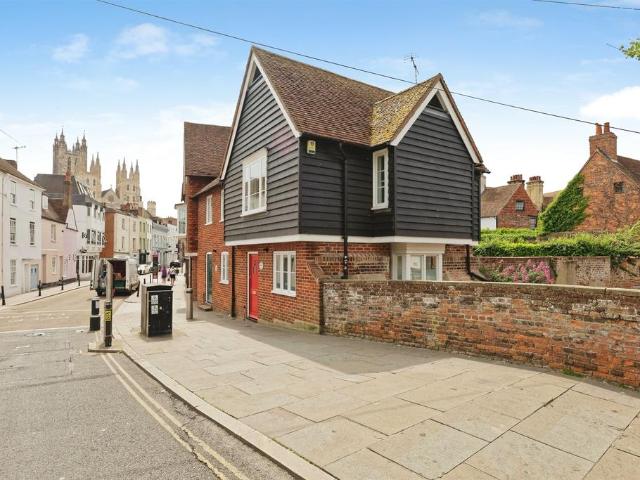 House for sale in The King's Mile, The Bridge