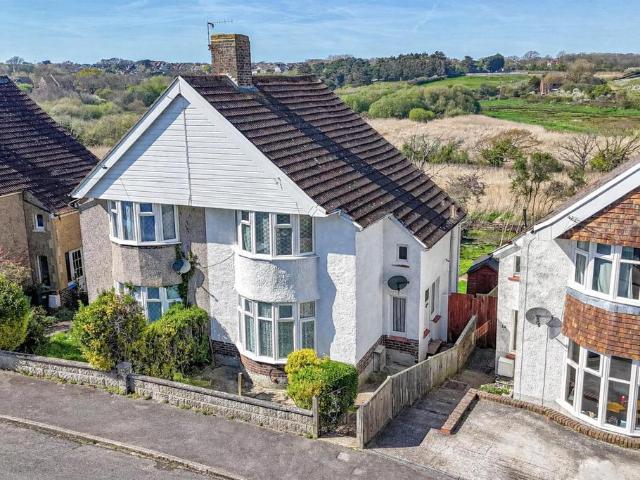 House for sale in Bulverhythe, Guestling Green