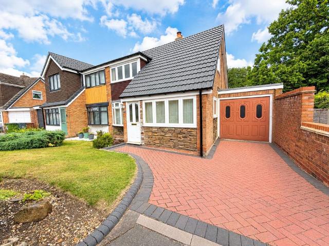 House for sale in Pelsall, West Midlands