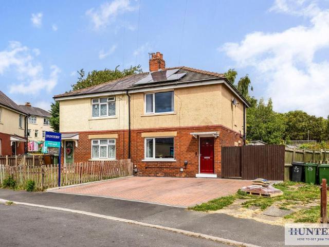 House for sale in Henshaw, Yeadon