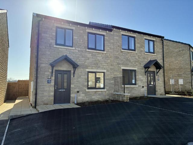 House for sale in Field Lane, Rastrick