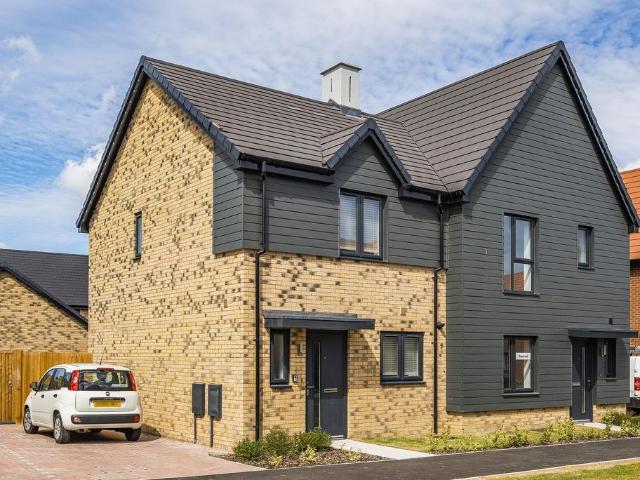 House for sale in Oad Street, Kent