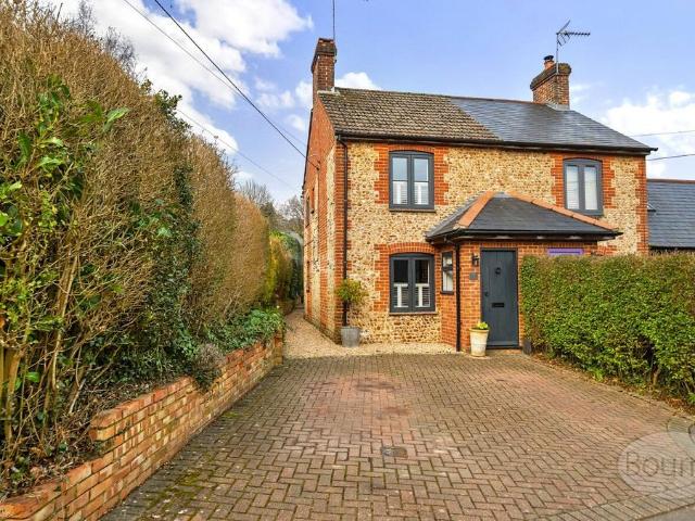House for sale in Wrecclesham, Fole