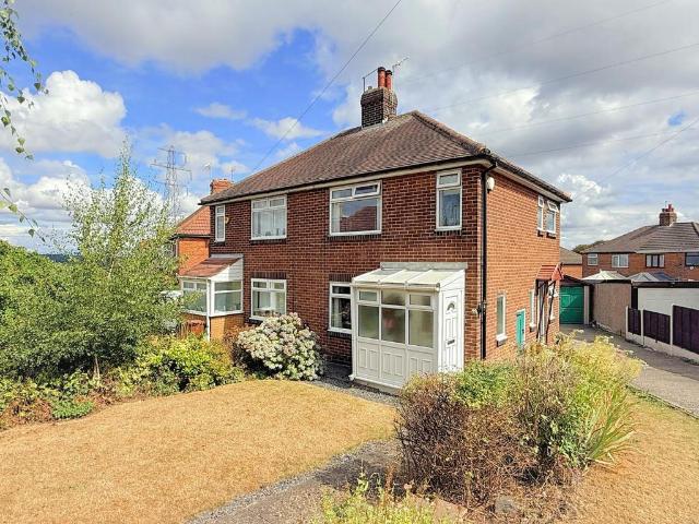House for sale in Kirkstall, West Yorkshire