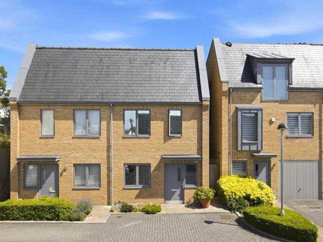 House for sale in St James, Sandown Park