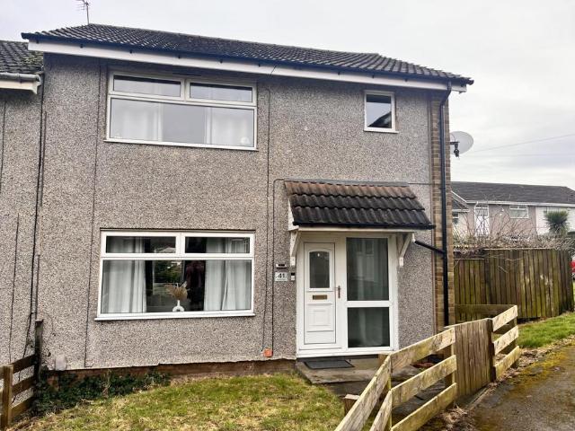 House for sale in Upper Haugh, South Yorkshire