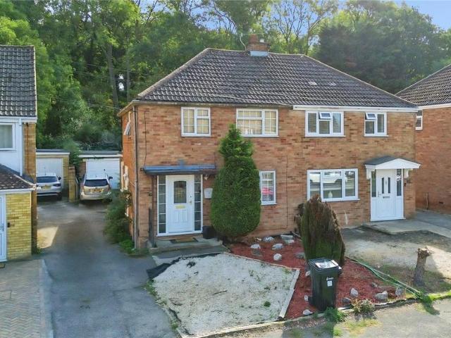 House for sale in Shinfield