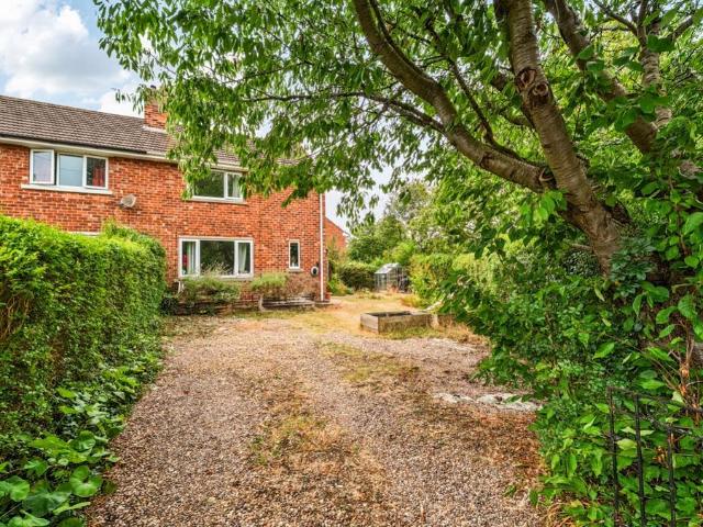 House for sale in Brayford, Lincolnshire