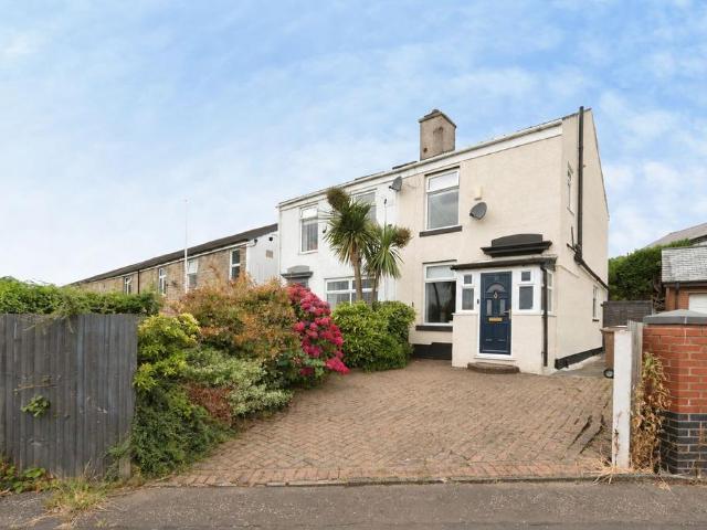 House for sale in Buckley, Burnedge