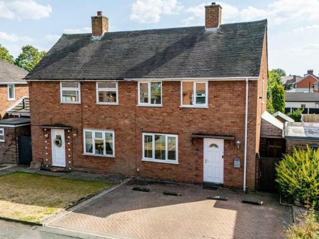 House for sale in Broomhill, Chadsmoor