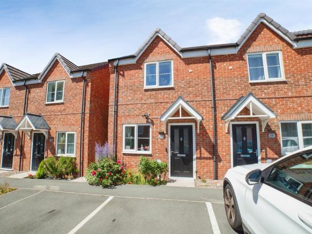House for sale in Potters Corner, East Midlands