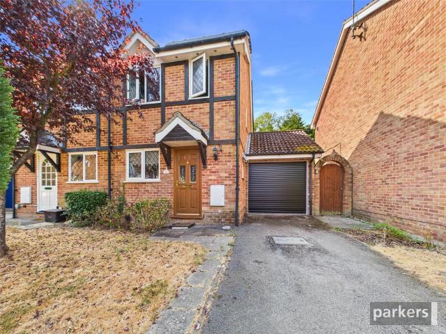 House for sale in Winnersh