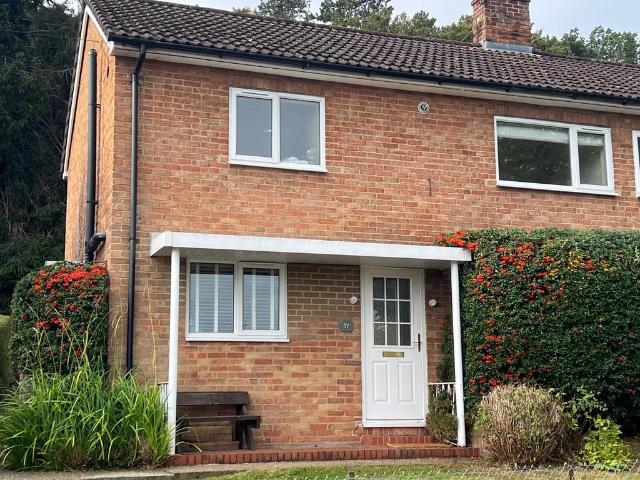House for sale in Henley-on-Thames, Berrick Salome