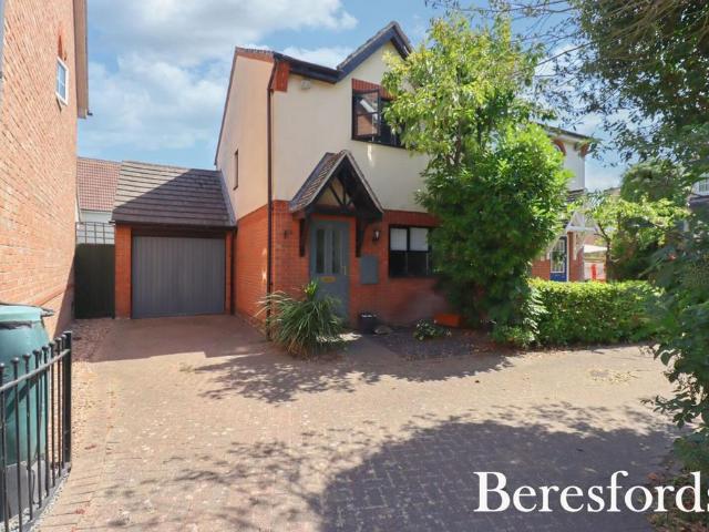 House for sale in South Ockendon, Essex