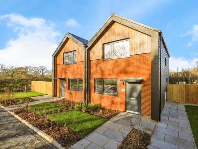 House for sale in Cross In Hand, East Sussex