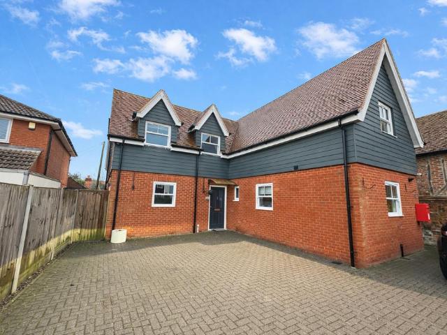 House for sale in Elmstead, Dale Hill