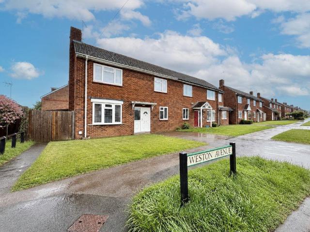 House for sale in Leighton-Linslade, Leighton Buzzard
