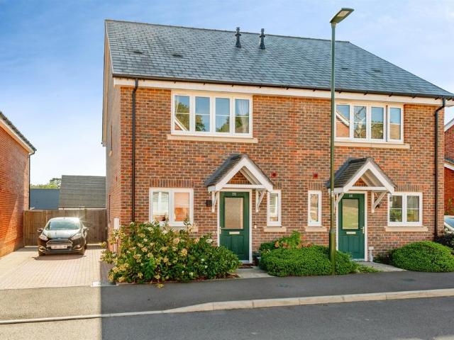 House for sale in Ansty and Staplefield, Perryfields