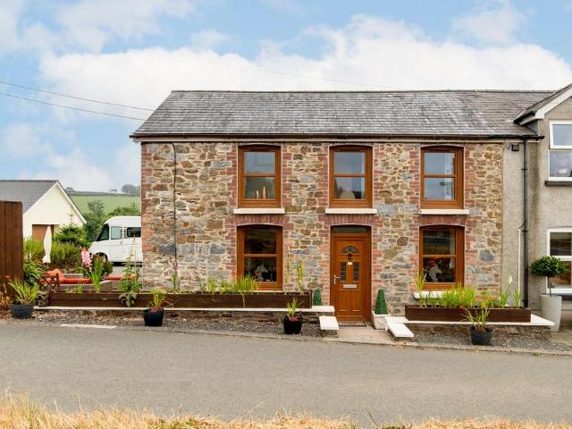 House for sale in Llanddewi Velfrey